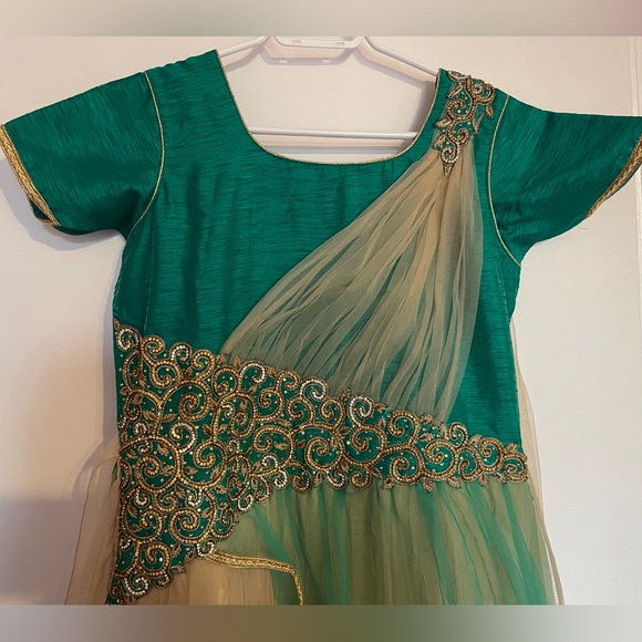 Brand New Party Wear Dress - Picture 2 of 4